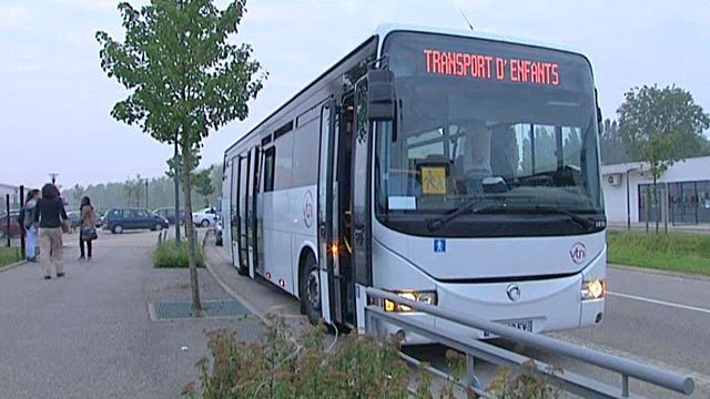 Rambouillet : 23 infractions pour non port de la ceinture de sécurité relevées dans des bus scolaires