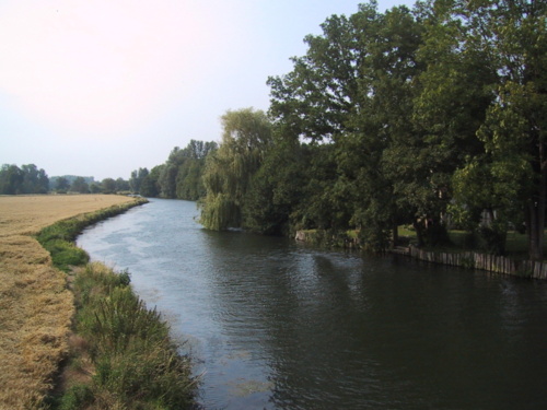 Les deux agresseurs traversent l'Eure à la nage pour échapper aux gendarmes