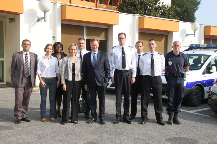 Eure : le préfet apporte son soutien moral à la famille de la policière grièvement blessée à Caen Eure : le préfet apporte son soutien moral à la famille de la policière grièvement blessée à Caen