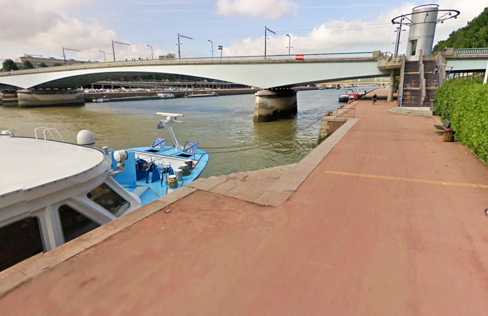 Rouen : un autobus avec 20 touristes russes à bord a failli tomber en Seine, ce matin 