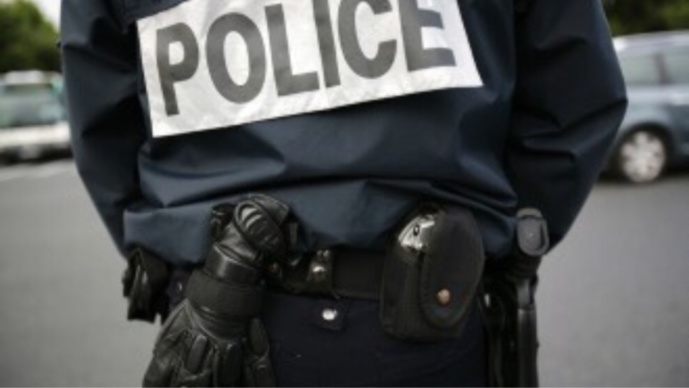 Mantes-la-Jolie : les policiers victimes d'un guet apens et de jets de projectiles 