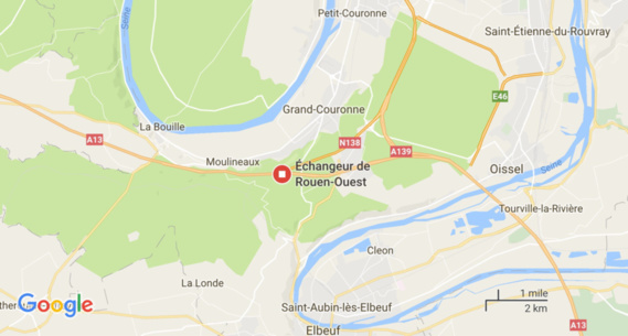 Un poids lourd couché sur la chaussée : l'A13 coupée avant la sortie Rouen Ouest, vers Paris Un poids lourd couché sur la chaussée : l'A13 coupée avant la sortie Rouen Ouest, vers Paris