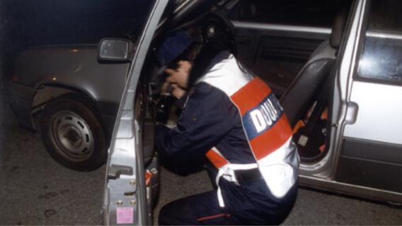 Lors du contrôle, les douaniers ont découvert 4 kg de résine de cannabis (photo@gouv.fr) Lors du contrôle, les douaniers ont découvert 4 kg de résine de cannabis (photo@gouv.fr)