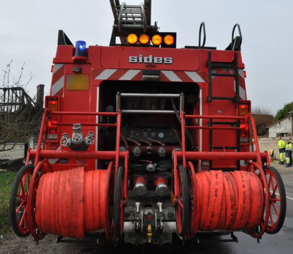 Deux lances ont été nécessaires pour venir à bout de l'incendie (Illustration@infonormandie) Deux lances ont été nécessaires pour venir à bout de l'incendie (Illustration@infonormandie)