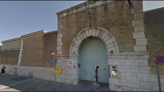 Le centre pénitentiaire de Valence a une capacité de 450 détenus