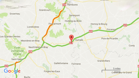 Sur l'A 29, en Seine-Maritime, l'essieu d'un camion-citerne chargé de 22 000 litres d'hydrocarbure prend feu 