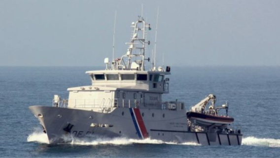 A 11h40, en dépit de l'intervention du patrouilleur des Affaires maritimes, le "Laisse Tomber" a coulé (Illustration@Marine nationale)