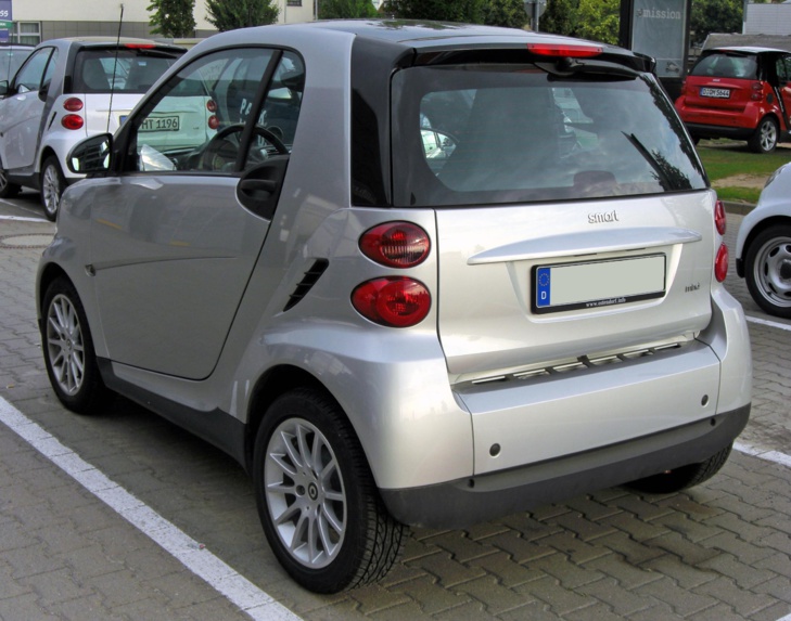 La Smart Fortwo II (Photo@Wikimedia Commons)