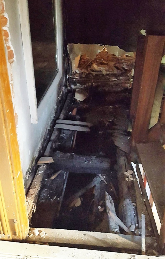 L'intérieur de l'habitation a été dévasté par les flammes