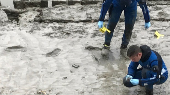 Ils sont soupçonnés d'une quarantaine de cambriolages en Normandie : 6 suspects arrêtés Ils sont soupçonnés d'une quarantaine de cambriolages en Normandie : 6 suspects arrêtés