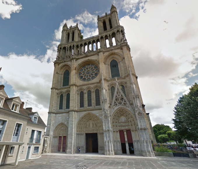 La collégiale Notre-Dame de Mantes-la-Jolie La collégiale Notre-Dame de Mantes-la-Jolie