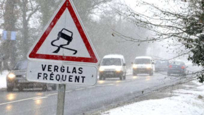 Eure : attention routes verglacées cette nuit de la Saint Sylvestre. Les conseils de la préfecture Eure : attention routes verglacées cette nuit de la Saint Sylvestre. Les conseils de la préfecture