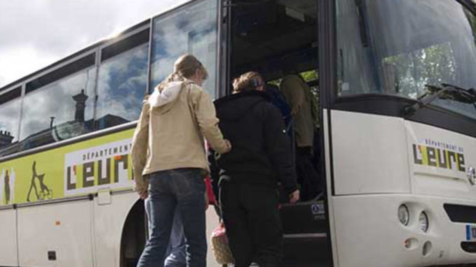 Risque de neige et verglas dans l'Eure : transports scolaires supprimés demain autour de Gaillon Risque de neige et verglas dans l'Eure : transports scolaires supprimés demain autour de Gaillon
