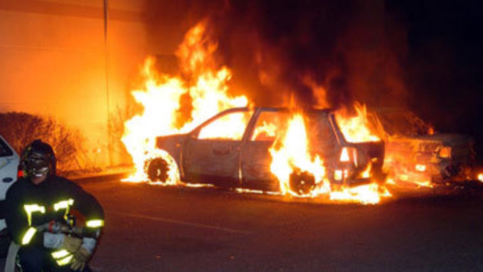 Deux des véhicules ont été détruits par propagation (illustration) Deux des véhicules ont été détruits par propagation (illustration)