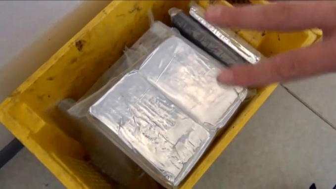 La drogue était conditionnée dans du film d'aluminium La drogue était conditionnée dans du film d'aluminium