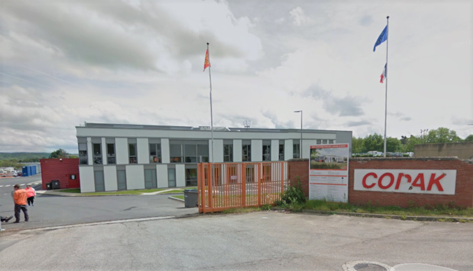 Chez Copak, près de Rouen, 2200 litres de détergent se déversent accidentellement, trois employés hospitalisés Chez Copak, près de Rouen, 2200 litres de détergent se déversent accidentellement, trois employés hospitalisés