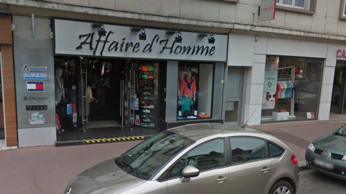 La vitrine de la boutique a été endommagée  (illustration @ Google Maps)