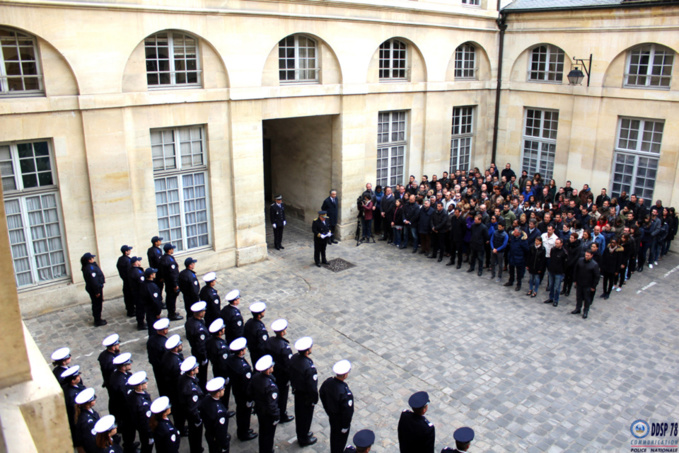 Le vibrant hommage de la Nation à Xavier Jugelé, le policier assassiné sur les Champs-Élysées, victime d'un attentat