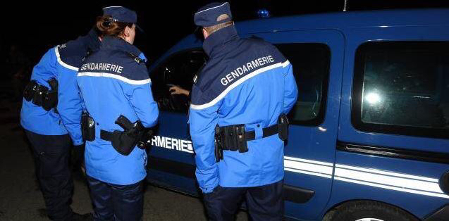 Les cambrioleurs ont été retrouvés et interpellés par les gendarmes du Peloton motorisé de Courbépine moins d'une heure après les faits (Illustration)