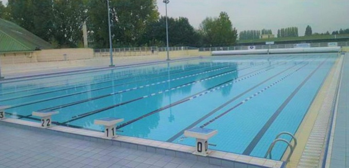 Rouen : surpris par la police en pleine nuit les pieds dans l'eau de la piscine de l'Île Lacroix