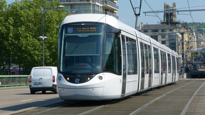 Le trafic du tramway est resté perturber une bonne partie de la journée (Photo ©infonormandie) Le trafic du tramway est resté perturber une bonne partie de la journée (Photo ©infonormandie)