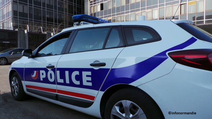 Evreux : une fillette de 6 ans trouve la mort en chutant du quatrième étage à La Madeleine Evreux : une fillette de 6 ans trouve la mort en chutant du quatrième étage à La Madeleine