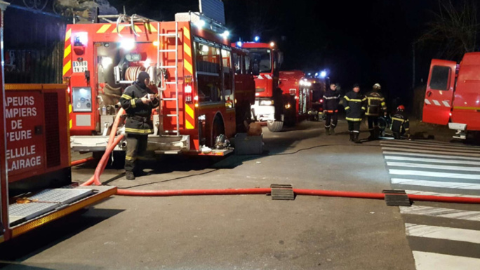 Les pompiers avaient déployé de gros moyens pour venir à bout de l'incendie (Photo d'illustration)