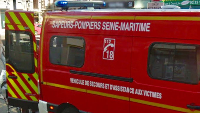 Les sapeurs-pompiers ont désincarcéré le jeune conducteur qui a été tué dans le choc (illustration) Les sapeurs-pompiers ont désincarcéré le jeune conducteur qui a été tué dans le choc (illustration)