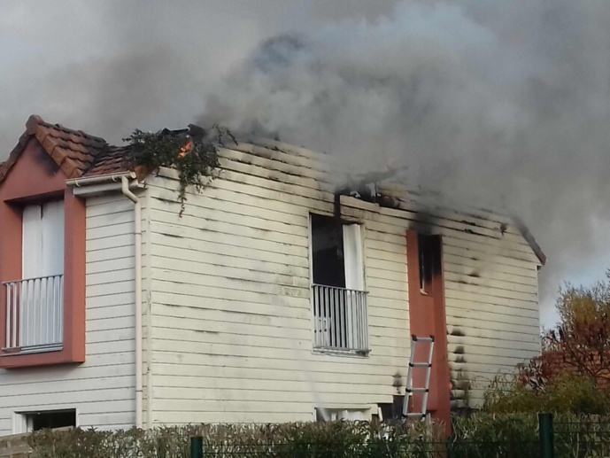 Pont-de-l’Arche : un incendie détruit quatre appartements, six personnes relogées 