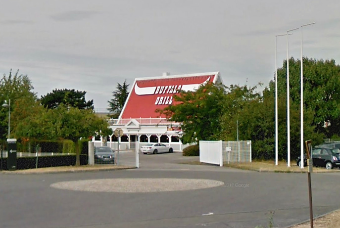 Les braqueurs sont passés à l'action peu avant 22h50, hier soir (Illustration © Google Maps) Les braqueurs sont passés à l'action peu avant 22h50, hier soir (Illustration © Google Maps)