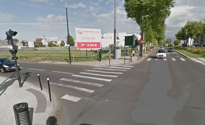 L'accident, d'une extrême violence, s'est produite à ce carrefour (Illustration) L'accident, d'une extrême violence, s'est produite à ce carrefour (Illustration)