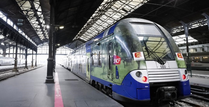 La collision s'est produite à un passage à niveau (Illustration)