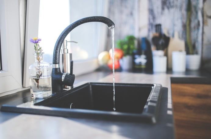 L'eau du robinet est de nouveau potable dans quatre communes de la Risle (Illustration © Pixabay)