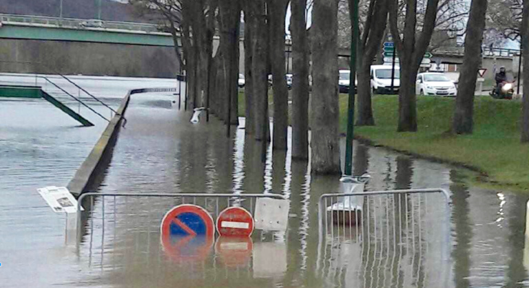 A Vernon, la Seine a débordé et provoqué des dégaâts (Photo © infonormandie) A Vernon, la Seine a débordé et provoqué des dégaâts (Photo © infonormandie)