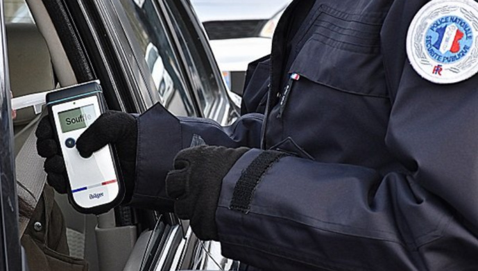 Le conducteur avait un taux d'alcool dans le sang supérieur à 2,30 g (Illustration © DDSP76)