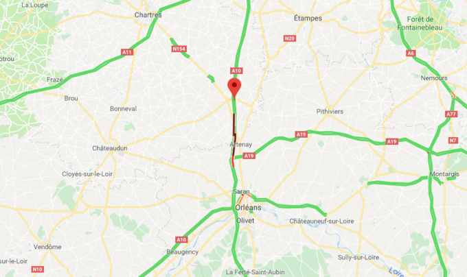 Accident de poids lourds au nord d'Orléans : l'autoroute A10 coupée dans les deux sens Accident de poids lourds au nord d'Orléans : l'autoroute A10 coupée dans les deux sens
