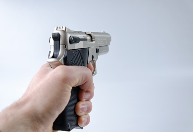 L'arme utilisée serait un pistolet à grenailles ou à plomb - Illustration © Pixabay