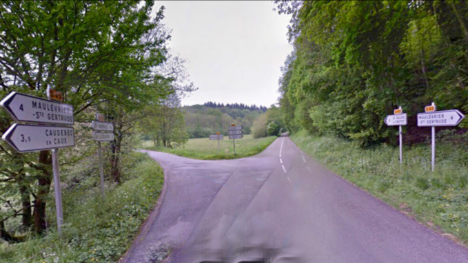 L'accident s'est produit à cette intersection route Sainte-Gertrude, à 4 km du bourg de Maulévrier-Sainte-Gertrude - Illustration © Google Maps