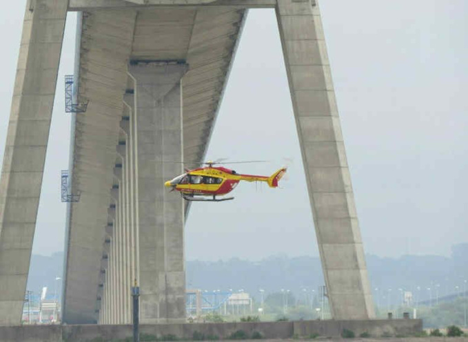 Dragon 76 participe aux recherches - Photo @ gendarmerie 76/Twitter Dragon 76 participe aux recherches - Photo @ gendarmerie 76/Twitter