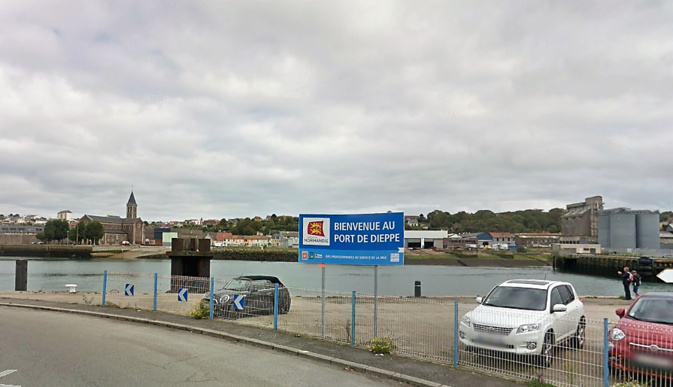 Le corps du quadragénaire a été découvert dans un bassin du port de Dieppe, ce matin vers 9 heures - illustration © Google Maps
