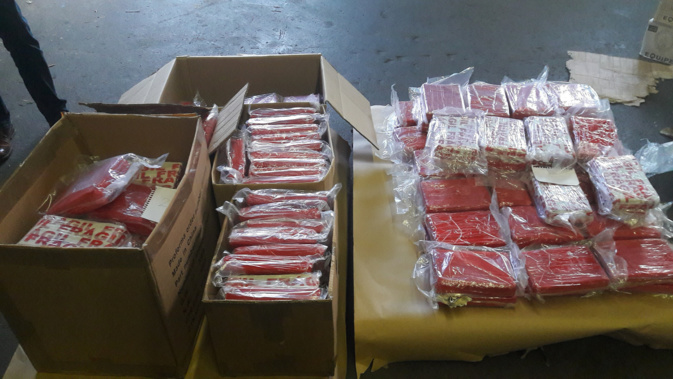 153 kilos de cocaïne saisis dans un semi-remorque Slovène contrôlé sur l'autoroute A1 153 kilos de cocaïne saisis dans un semi-remorque Slovène contrôlé sur l'autoroute A1