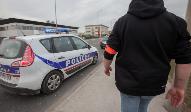 La voiture signalée volée a été repérée par les policiers de la BAC avenue du 14-Juillet à Sotyteville-lès-Rouen - Illustration © DGPN
