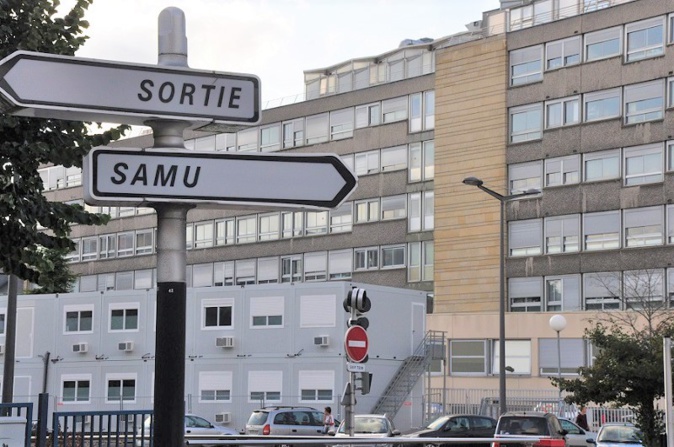 La jeune fille a sauté depuis le troisième étage - Illustration © infonormandie La jeune fille a sauté depuis le troisième étage - Illustration © infonormandie