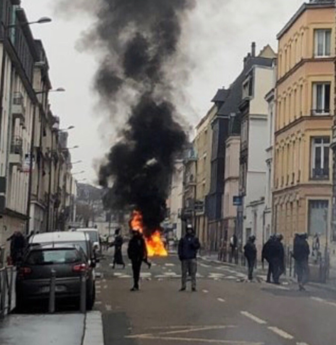 Gilets jaunes : les samedis se suivent et se ressemblent à Rouen - Illustration © DDSP/Twitter Gilets jaunes : les samedis se suivent et se ressemblent à Rouen - Illustration © DDSP/Twitter