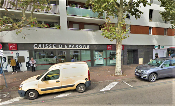 Les deux agences bancaires visées par les jets de pierres sont situées côte à côte avenue Jean-Jaurès