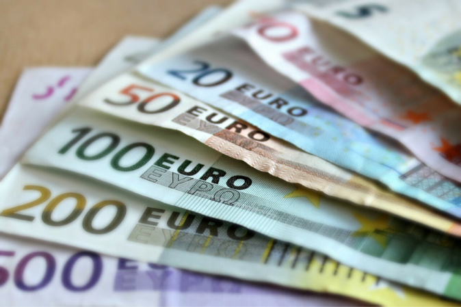 Les policiers ont découvert 12 000€ lors des perquisitions - illustration @Pixabay