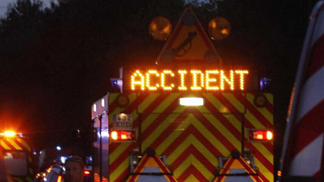 Le passager, dans un état critique, a été héliporté par Dragon 76 au CHU de Rouen - Illustration Le passager, dans un état critique, a été héliporté par Dragon 76 au CHU de Rouen - Illustration