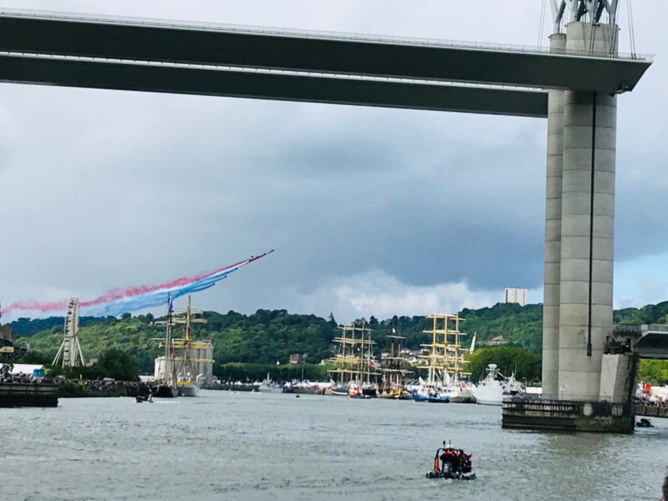 La Patrouille de France se donne en spectacle dans le ciel de Rouen en clôture de l’Armada 2019 La Patrouille de France se donne en spectacle dans le ciel de Rouen en clôture de l’Armada 2019