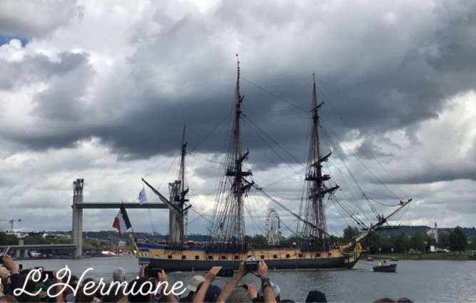 L’Hermione fera escale demain lundi à Honfleur pour deux jours - Photo @ Nicolas/Infonormandie L’Hermione fera escale demain lundi à Honfleur pour deux jours - Photo @ Nicolas/Infonormandie