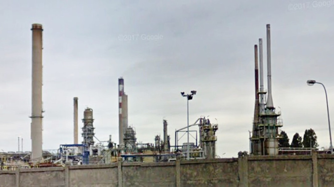 Quatre des cheminées vont être démolies ce jeudi 27 juin - Illustration Quatre des cheminées vont être démolies ce jeudi 27 juin - Illustration